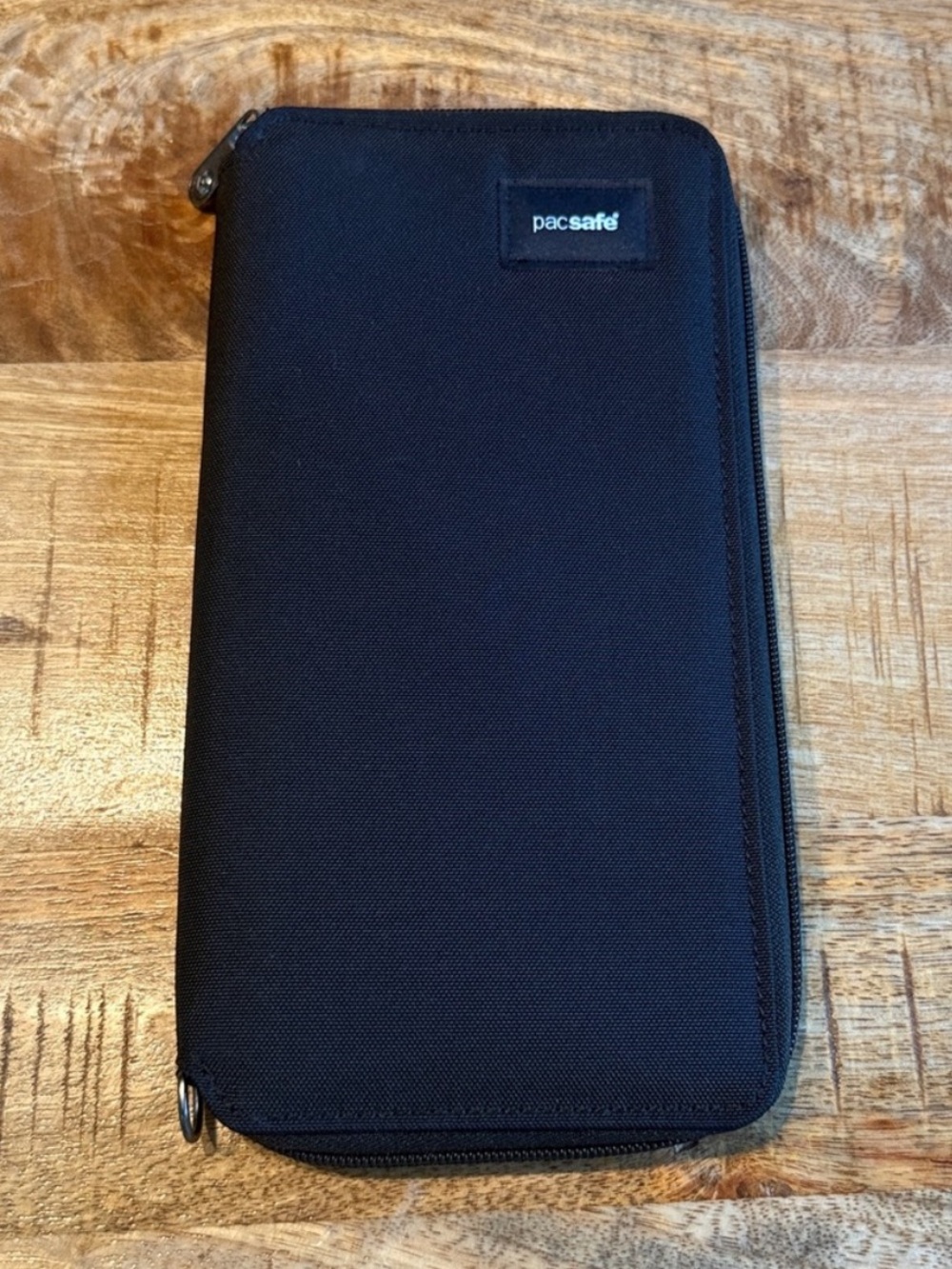 Pacsafe Passport/Travel Holder ๐ - Picture 2 of 5